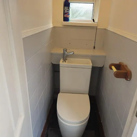 Charming By Gloucester Road Homestay szállás Bristol