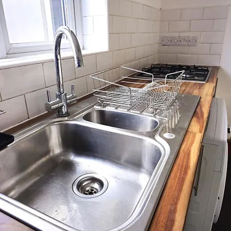 Charming By Gloucester Road * Bristol